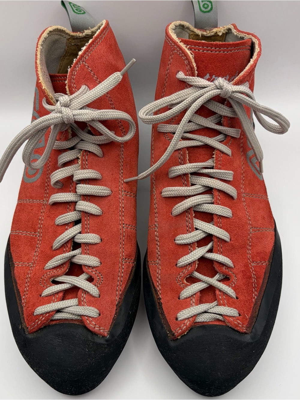 Vintage Asolo Red Leather Entrada Climbing Shoes with Gray Laces sz W 8